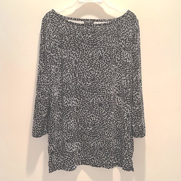 Talbots - Classic Black and White Abstract print long-sleeved Shirt, Petite M - Picture 1 of 8